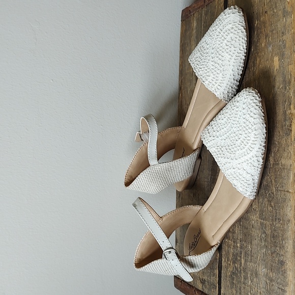 Lucky Brand Shoes - 🔥HP🔥 Lucky Brand Abbee Pointed-Toe Ankle Strap Ballet Flats Size 9.5 NWOT